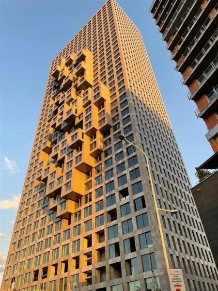 Tirane, shitet apartament 2+1+Ballkon Kati 20, 143 m² 575.650 € (DownTown One)