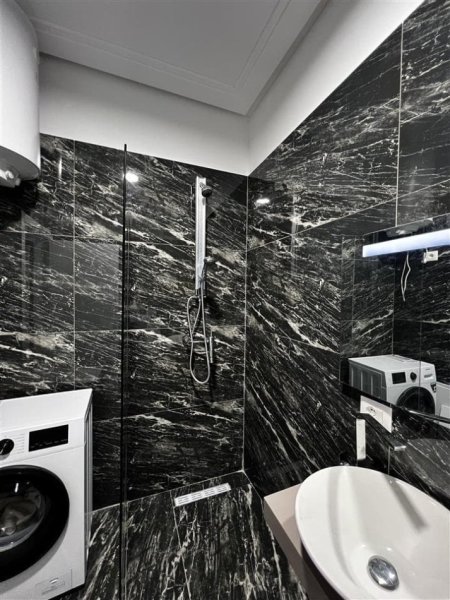 Tirane, jepet me qera apartament 2+1+Ballkon Kati 3, 100 m² 900 € (riza cerova)
