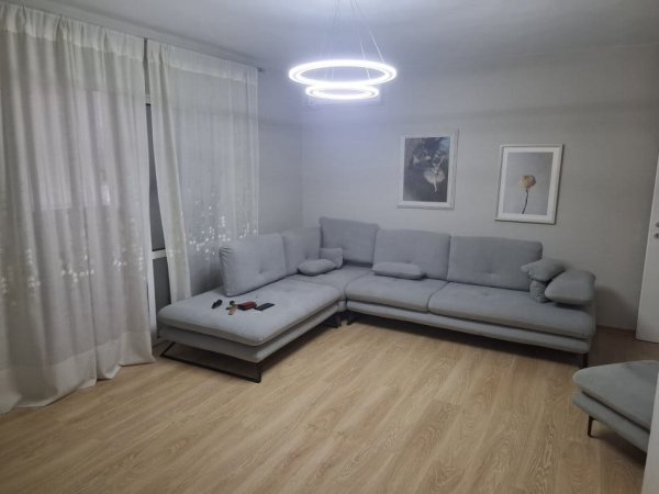 Tirane, jepet me qera apartament 1+1 Kati 4, 60 m² 550 € (vasil shanto)