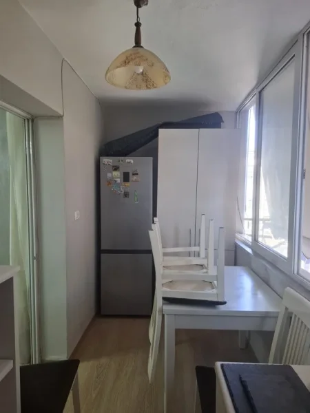 Tirane, jepet me qera apartament 1+1 Kati 4, 60 m² 550 € (vasil shanto)
