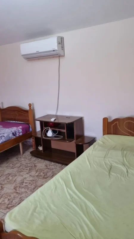 Tirane, jepet me qera 1+1 Kati 2, 1 m² 250 € (Misto mame)