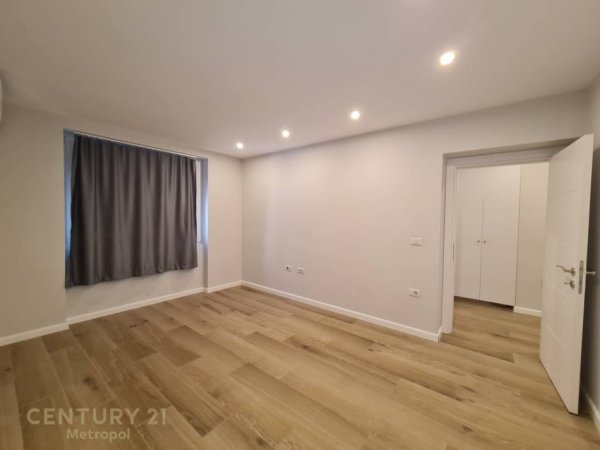 Tirane, jap me qera apartament 1+1 Kati 2, 56 m² 400 € (ish restorant Durresi)