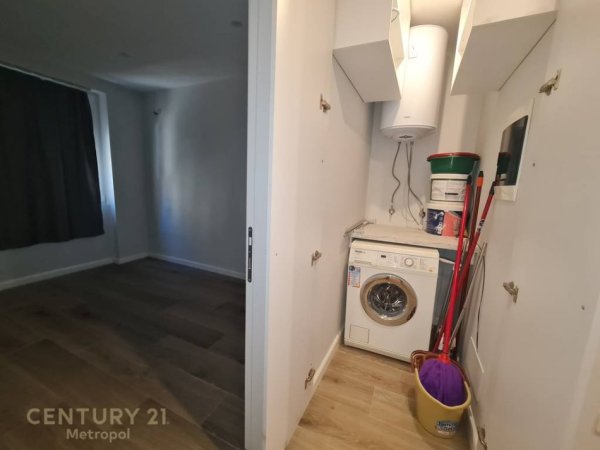 Tirane, jap me qera apartament 1+1 Kati 2, 56 m² 400 € (ish restorant Durresi)