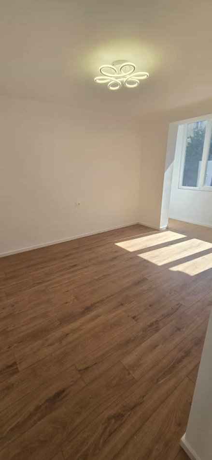 Tirane, jepet me qera apartament Kati 3, 30 m² 95.000 € (MYSLYM SHYRI)