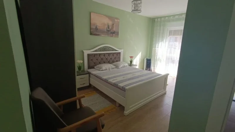 Tirane, jepet me qera apartament 2+1 Kati 4, 120 m² 600 € (oxhaku)