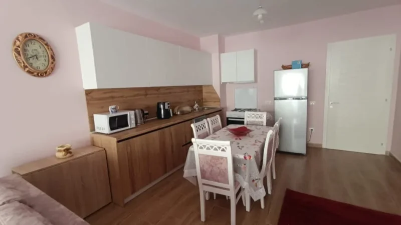 Tirane, jepet me qera apartament 2+1 Kati 4, 120 m² 600 € (oxhaku)