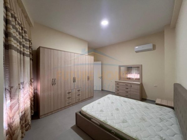 Tirane, jepet me qera apartament 2+1 Kati 2, 102 m² 500 € (ngjitur me Kompleksin Mangalem.)