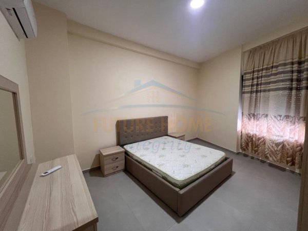 Tirane, jepet me qera apartament 2+1 Kati 2, 102 m² 500 € (ngjitur me Kompleksin Mangalem.)