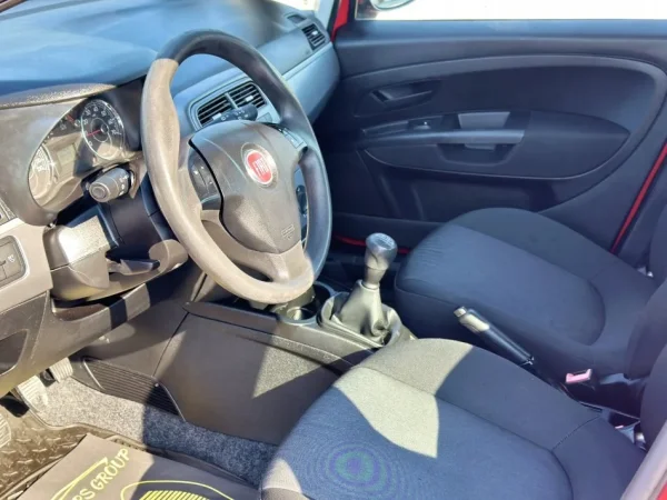 Durres, shitet makine  FIAT PUNTO EVO 1.3 Nafte, e kuqe manuale Klima 177.000 km