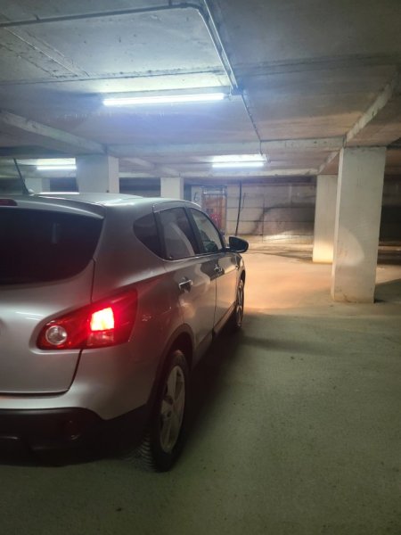 Tirane, shes makine Nissan qashqai 2.0 Benzin+Gaz, gri metalizato automatik Klima 6.800 €