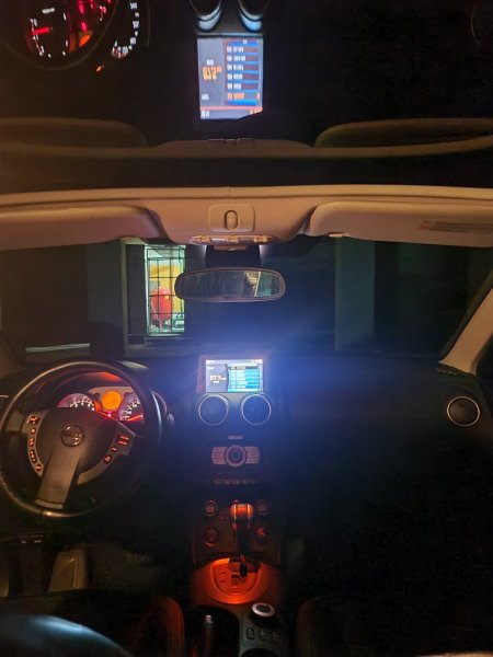 Tirane, shes makine Nissan qashqai 2.0 Benzin+Gaz, gri metalizato automatik Klima 6.800 €