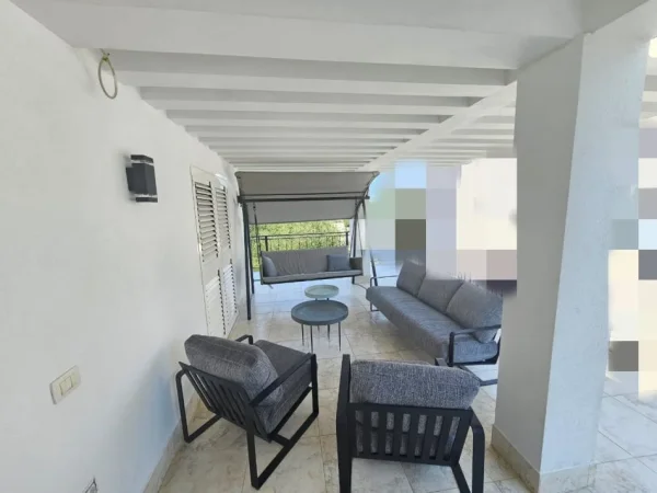 Tirane, jepet me qera Vile 3 Katshe , 350 m² 3.000 € (liqeni i thate)