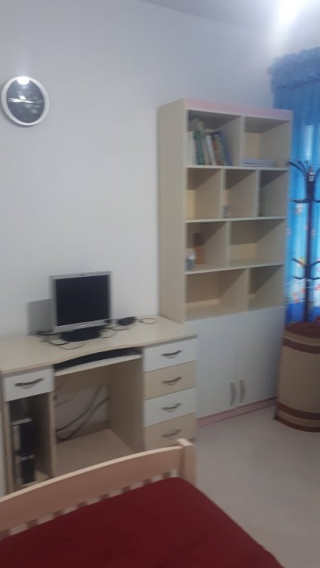 Tirane, jap me qera apartament 2+1+Ballkon Kati 4, 1 m² 300 € 