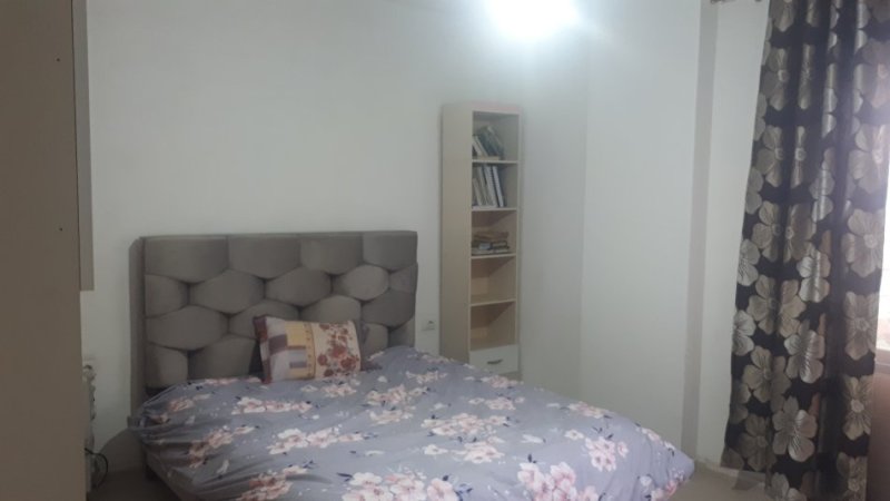 Tirane, jepet me qera apartament 2+1+Ballkon Kati 4, 1 m² 300 € (Rruga Rramazan Gaxherri)