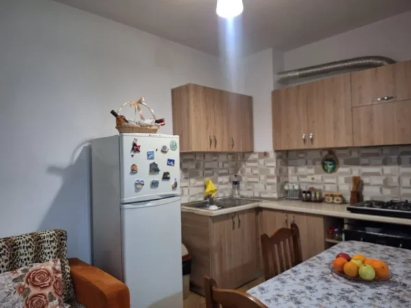 Tirane, shitet apartament 2+1+Ballkon Kati 5, 108 m² 118.000 € (Misto Mame)