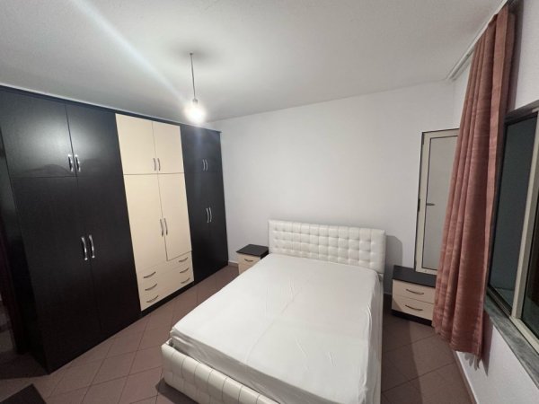 Tirane, jepet me qera apartament 2+1 Kati 2, 80 m² 420 € (Don bosko)