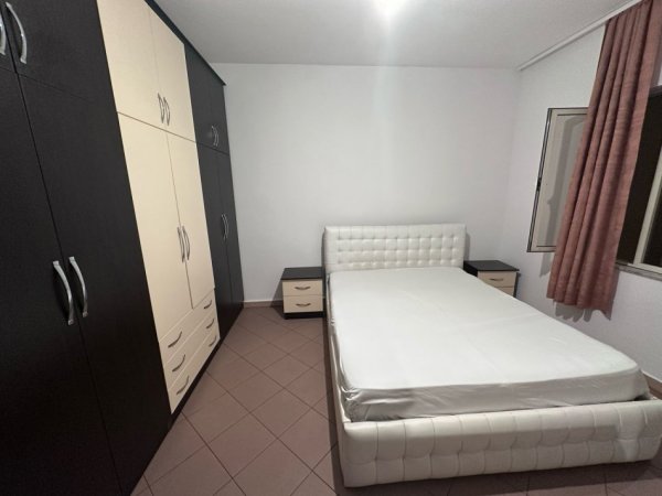 Tirane, jepet me qera apartament 2+1 Kati 2, 80 m² 420 € (Don bosko)