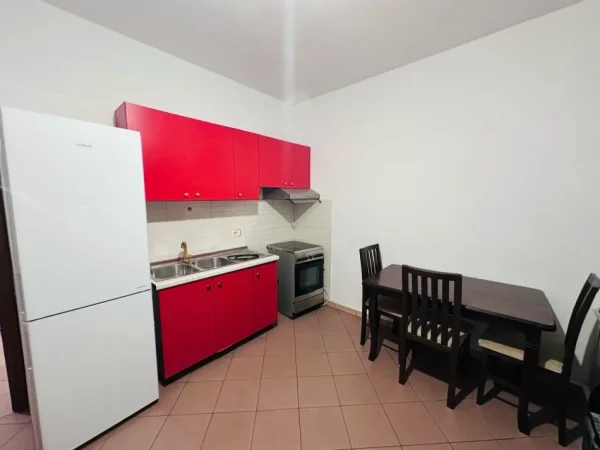 Tirane, jepet me qera apartament 1+1 Kati 2, 70 m² 420 € (don bosko)