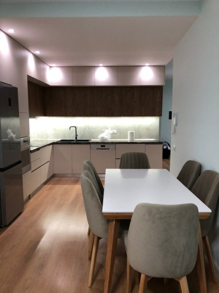 Tirane, shitet apartament 2+1+Ballkon Kati 6, 103 m² 125.000 € (KAMEZ)