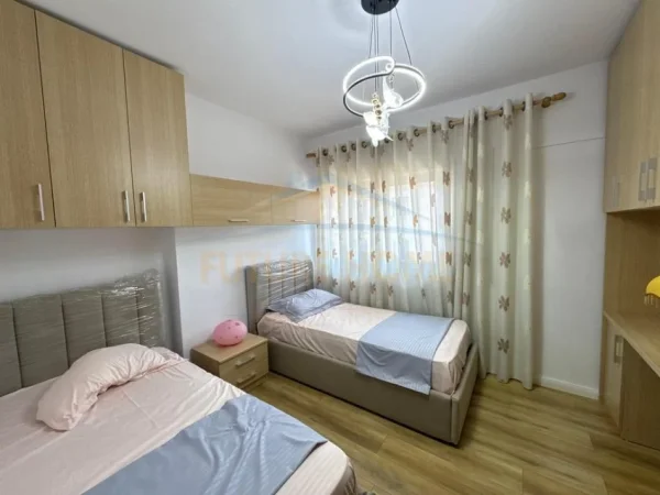 SHITET APARTAMENT 2+1 NE MISTO MAME