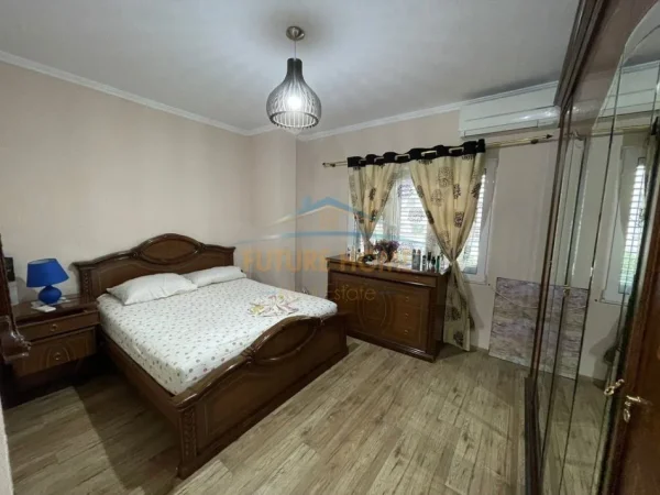 APARTAMENT 2+1 ME QERA TEK 21DHJETORI
