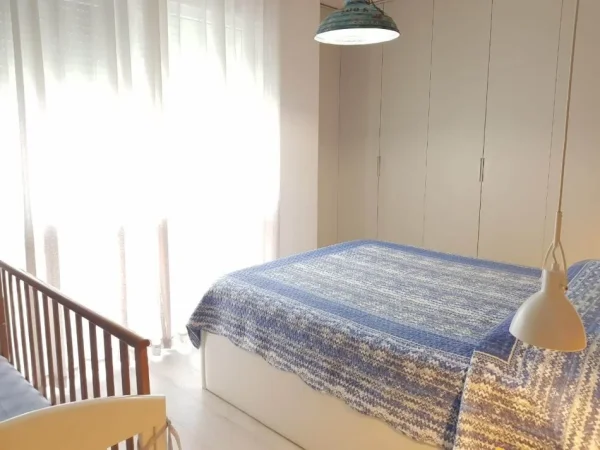 Jepet me qera apartament 1+1+Aneks+Ballkon , 65 m² (Komuna parisit pran olimpikut)