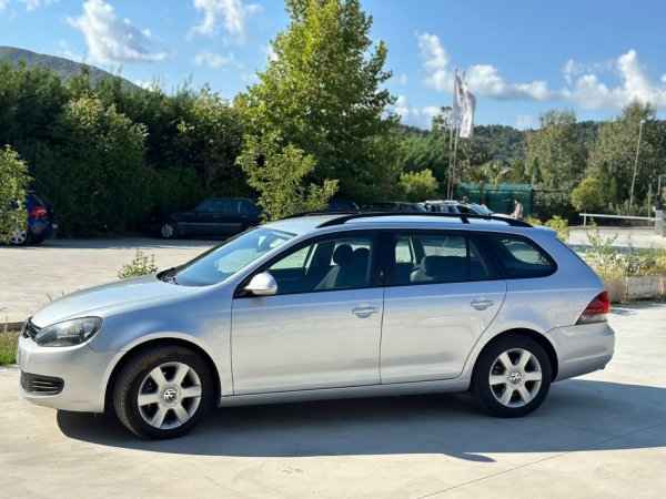 Tirane, shes makine me portobagazh Volkswagen Golf 6, Viti 2011, automatike Nafte, gri metalizato automatik Klima, cmimi 5.000 €
