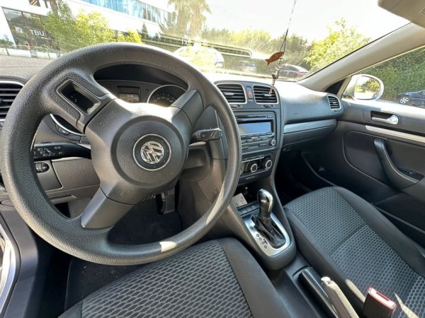 Tirane, shes makine me portobagazh Volkswagen Golf 6, Viti 2011, automatike Nafte, gri metalizato automatik Klima, cmimi 5.000 €