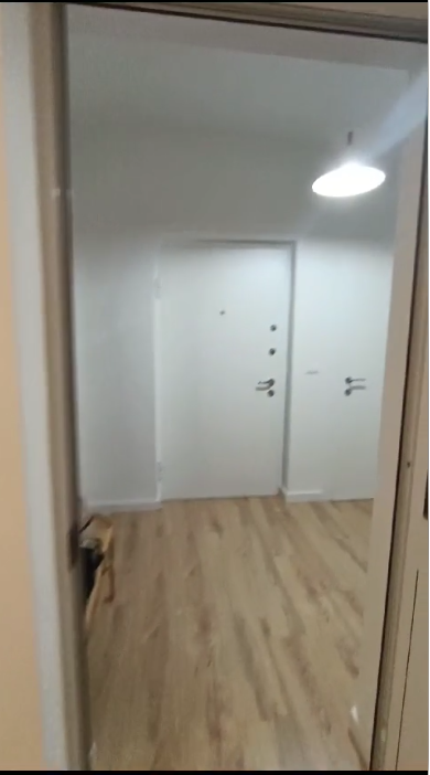 Tirane, jepet me qera apartament 3+1+Ballkon Kati 3, 110 m² 600 € (Prane Dispanceria)
