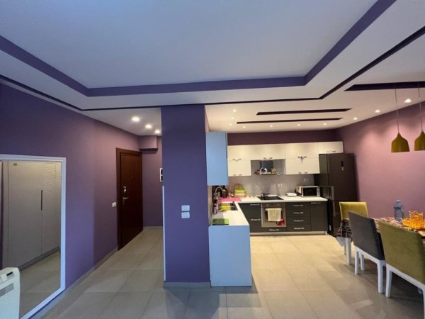 Tirane, jepet me qera apartament 2+1 Kati 9, 110 m² 650 € (Fakulteti Ekonomik)