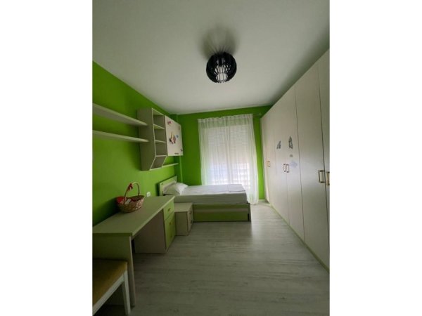 Tirane, jepet me qera apartament 2+1 Kati 9, 110 m² 650 € (Fakulteti Ekonomik)