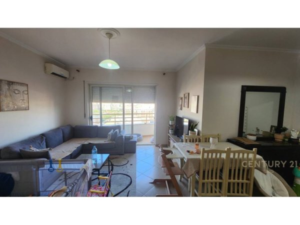 Tirane, jepet me qera apartament 2+1 Kati 11, 100 m² 600 € (Hipoteka)