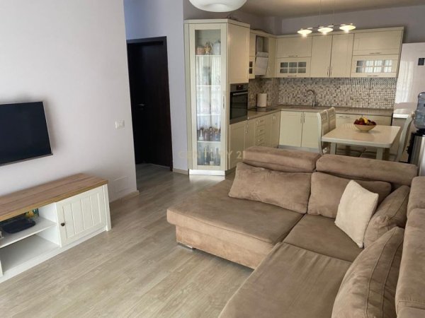 Tirane, jepet me qera apartament 2+1 Kati 4, 86 m² 650 € (Kompleksi Magnet)