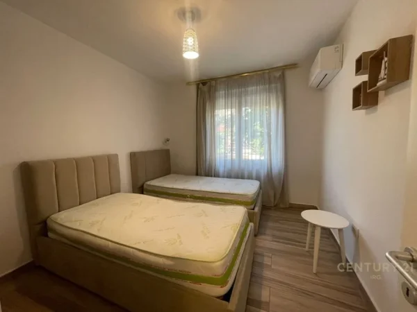Tirane, jepet me qera apartament 2+1 Kati 2, 100 m² 750 € (Mine Peza)