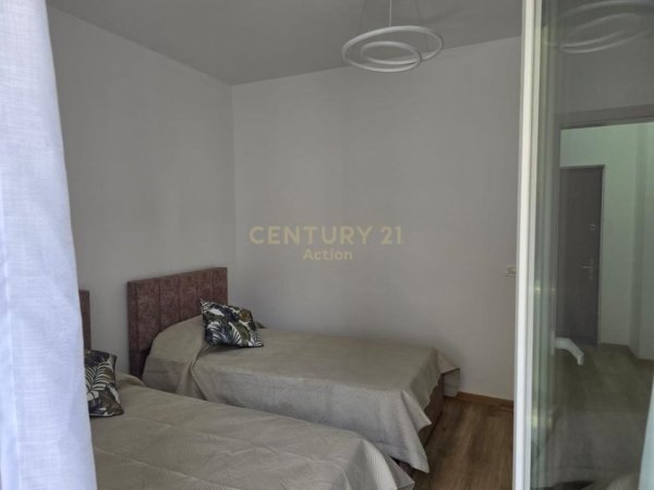 Tirane, jepet me qera apartament 2+1 Kati 3, 100 m² 700 € (Ish Parku)