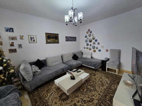 Tirane, shes apartament 3+1+Ballkon Kati 4, 96 m² 179.000 € 