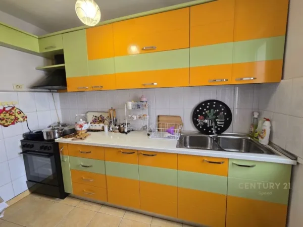 Tirane, shes apartament 3+1+Ballkon Kati 4, 96 m² 179.000 € 