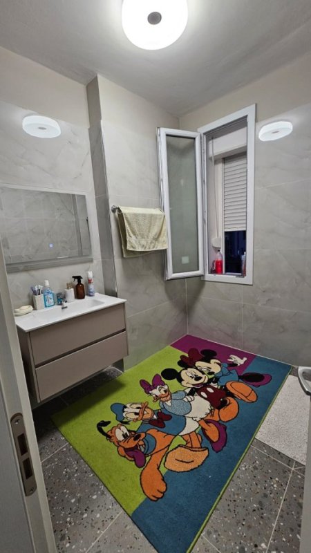 Shqiperi, jap me qera apartament 2+1+Ballkon Kati 2, 80 m² 600 € 