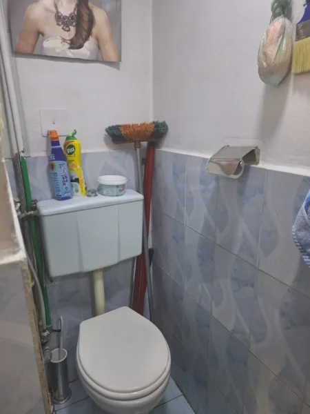 Tirane, jepet me qera dyqan Kati 0, 25 m² 550 € (Rr. Haxhi Hysen Dalliu)