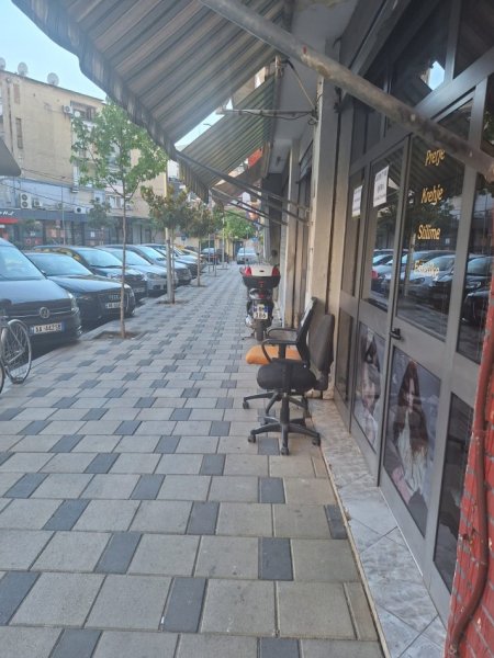 Tirane, jepet me qera dyqan Kati 0, 25 m² 550 € (Rr. &quot;Haxhi Hysen Dalliu&quot;, Tirane)