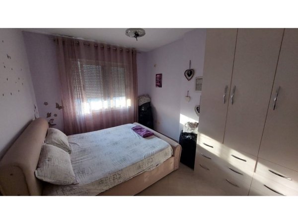 Tirane, jepet me qera apartament 2+1 Kati 5, 80 m² 450 € (Astir)