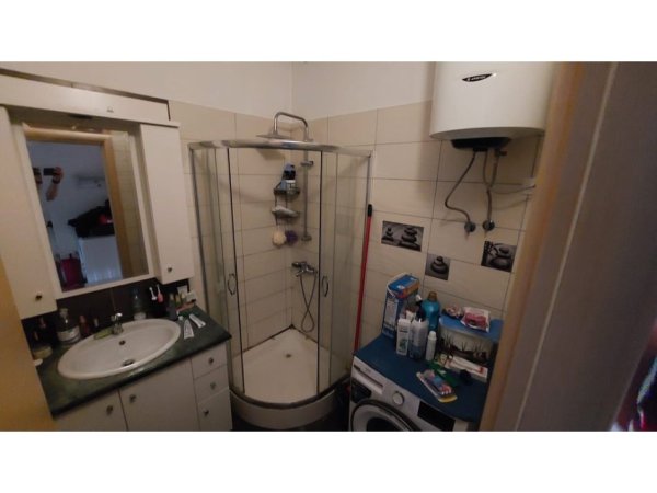 Tirane, jepet me qera apartament 2+1 Kati 5, 80 m² 450 € (Astir)