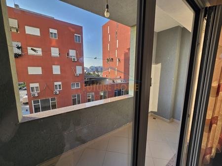 Tirane, shitet apartament 1+1+Ballkon Kati 3, 84 m² 109.000 €
