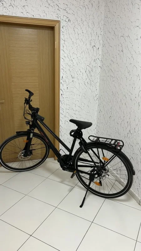 Tirane, shes e zeze 500 €