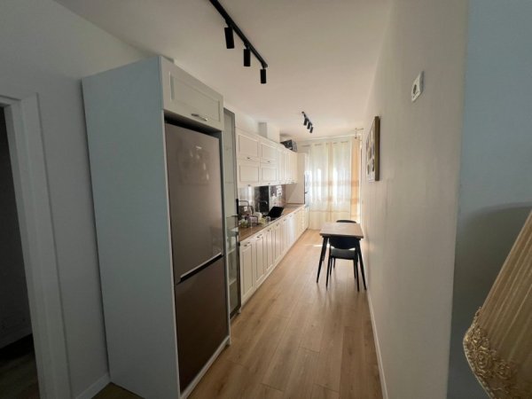 Jepet me qera super apartament 2+1+2 te Kompleksi Fratari Astir , 100 m2 i sapo mobiluar