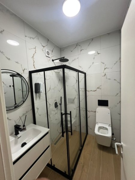 Jepet me qera super apartament 2+1+2 te Kompleksi Fratari Astir , 100 m2 i sapo mobiluar