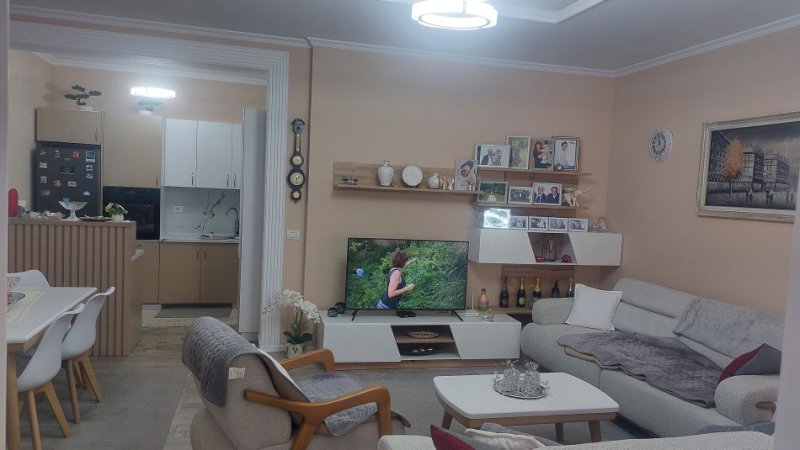 Tirane, shitet apartament+verande | Penthouse 2+1+Aneks+Ballkon Kati 1, 130 m² (ANA MARKET RESTORANT FRESKU)