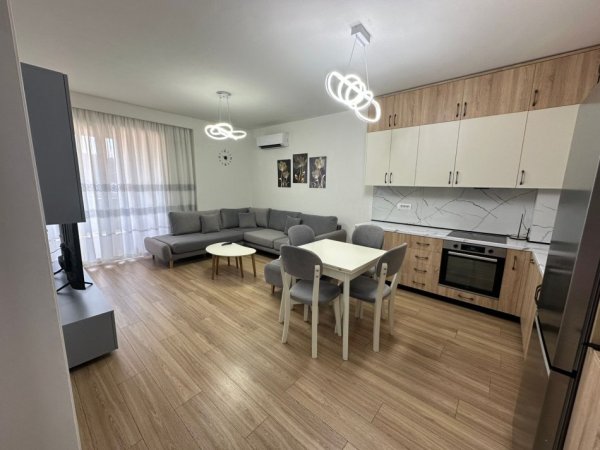 Tirane, jepet me qera apartament 1+1+Ballkon Kati 10, 74 m² 50.000 Leke