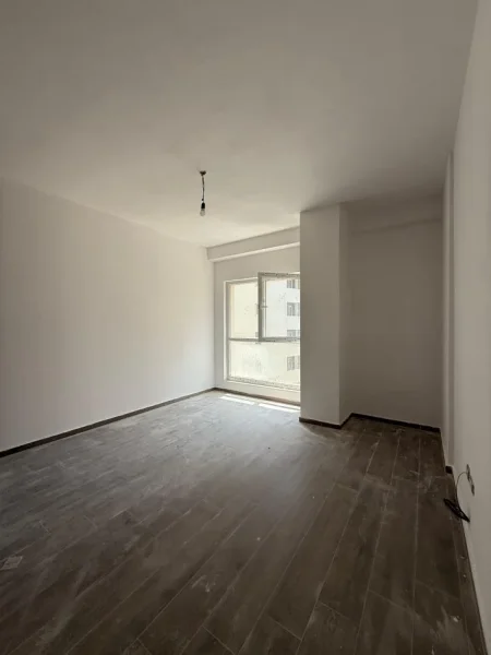 Tirane, jap me qera apartament 1+1+Aneks+Ballkon Kati 3, 70 m² 400 €