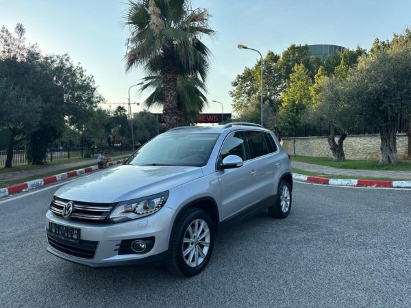 Tirane, shes SUV | Xhip TIGUAN 2.0 Nafte, gri metalizato automatik Klima 187.000 km